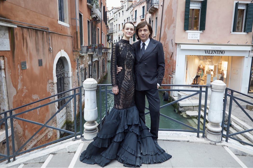 Anton Giulio Grande, oltre l’alta moda: l’anima dell’artista, il cuore dell’uomo